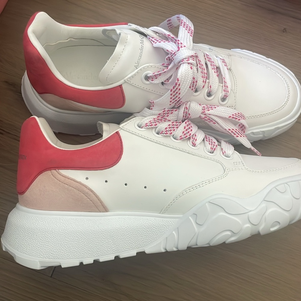 Alexander McQueen sneaker